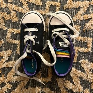 Kids converse, worn, still decent condition. Size 10 toddler.